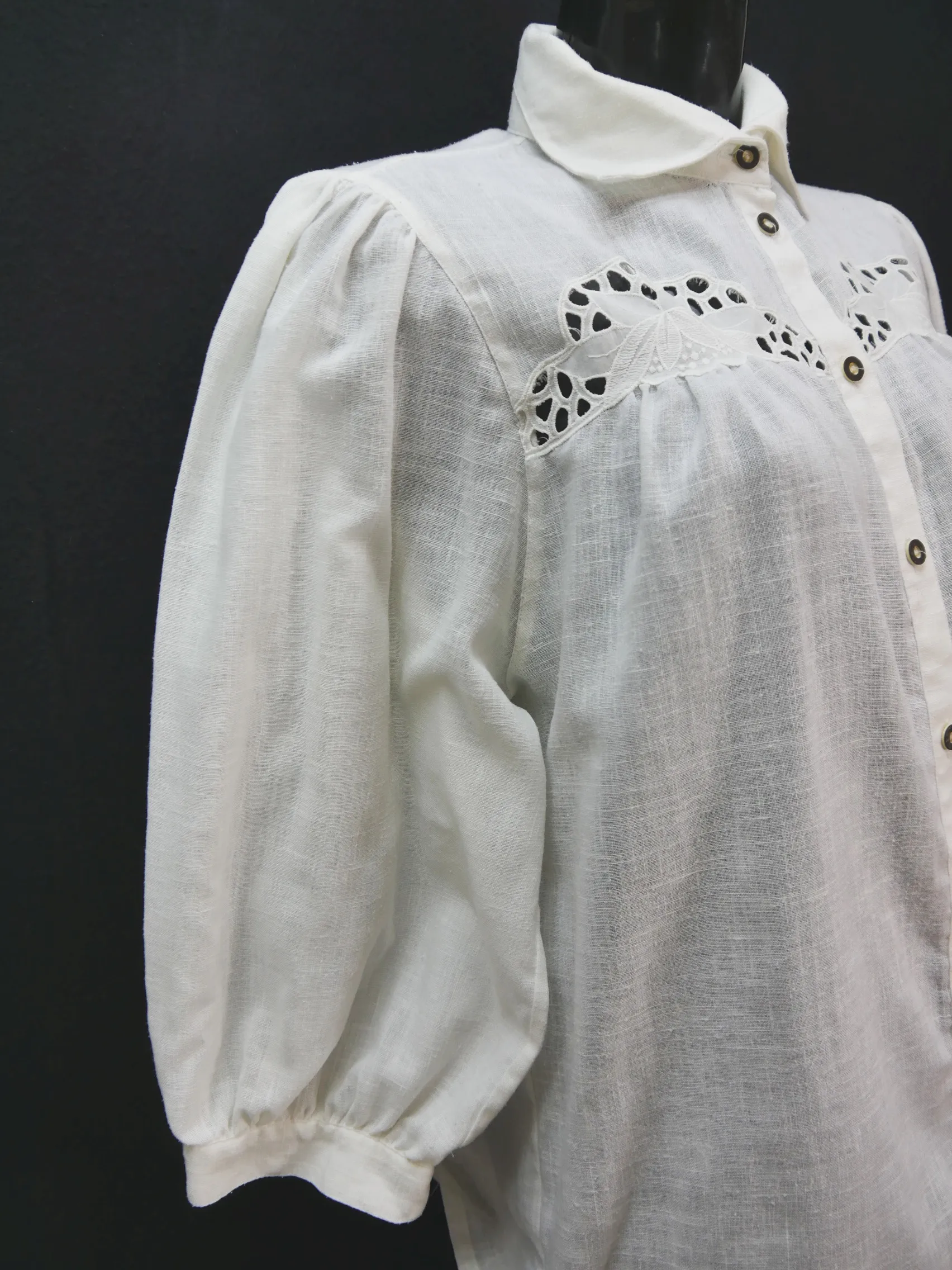 Gr.40 Trachtenbluse weiß Bluse für Dirndl Alphorn Spitze und Stickerei TB9377