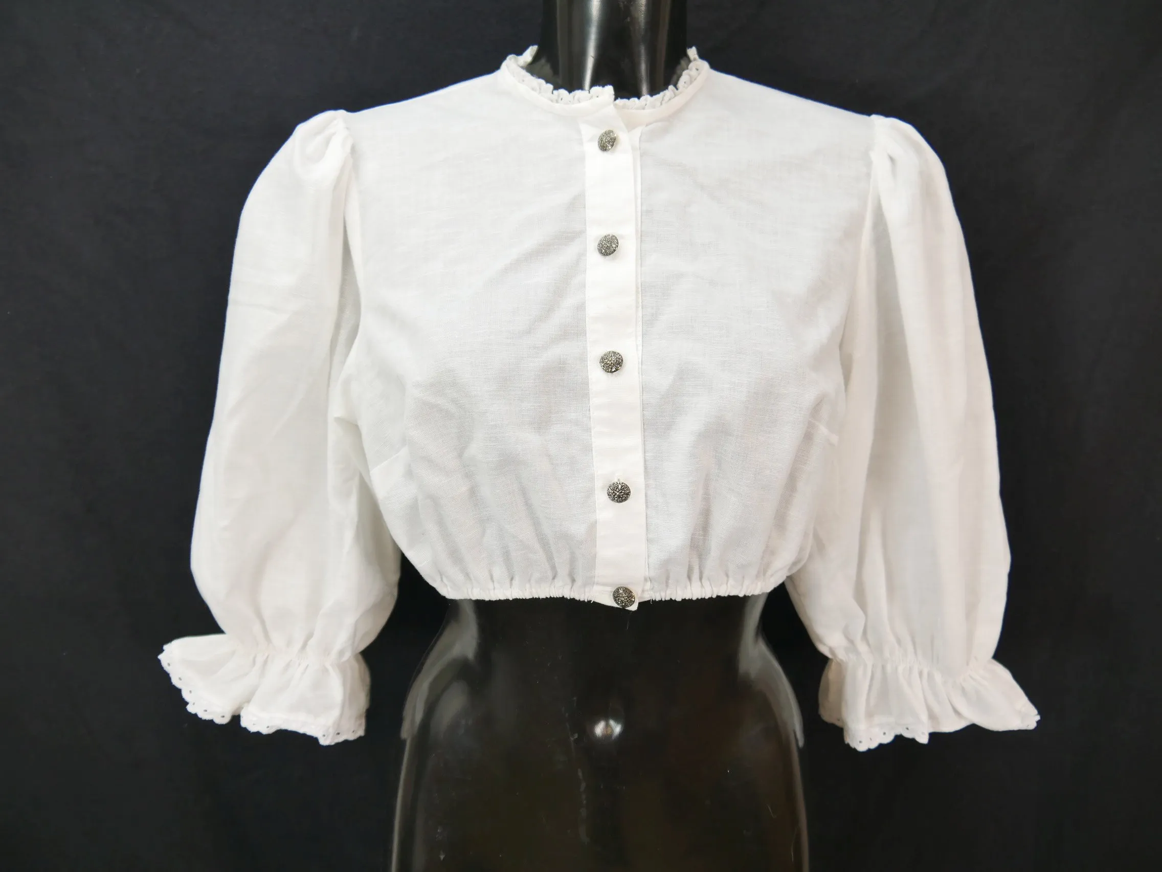 Gr.44 Dirndlbluse süße Bluse für Dirndl Baumwollmischung mit Spitze B9555