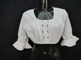 Gr.44 Dirndlbluse süße Bluse für Dirndl Spitzen Terylene Trachtenbluse B8255
