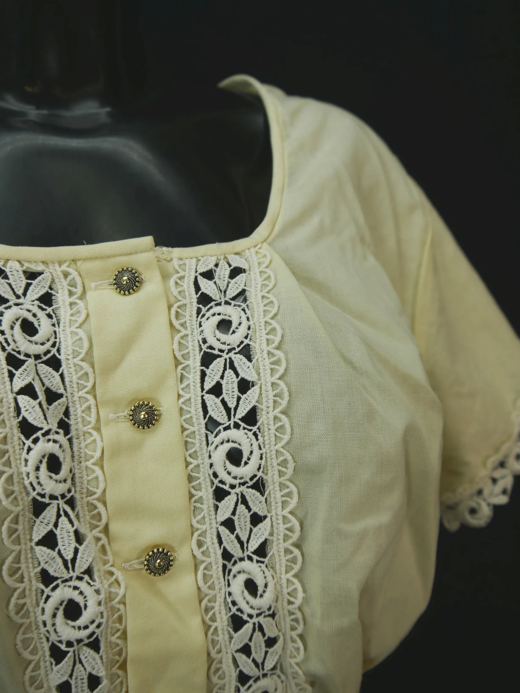 Gr.48 Dirndlbluse creme Bluse für Dirndl Badego Baumwolle mit Spitze B10450