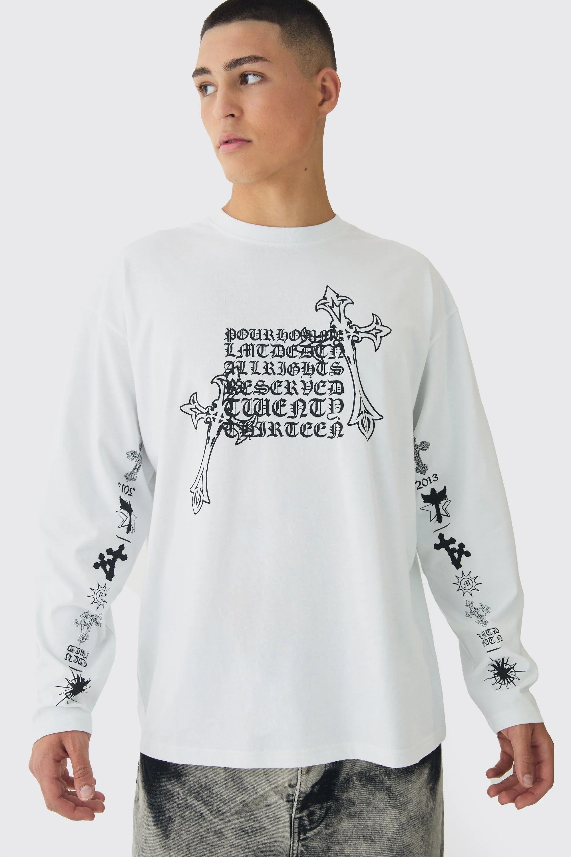Langärmliges T-Shirt mit Kreuz-Print
