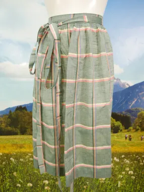 Mittellange Dirndlschürze grün Baumwolle mit Streifen Dirndl Schürze TS2078
