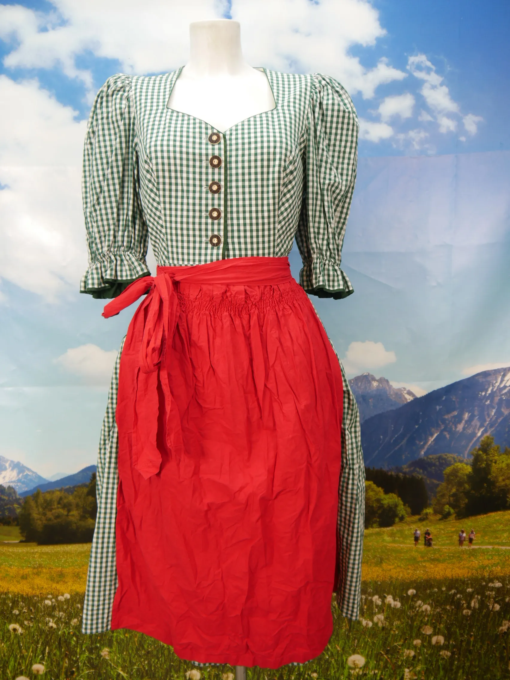 Wenger Austrian Style kariert herrliches fesches Dirndl mit Schürze Gr.40