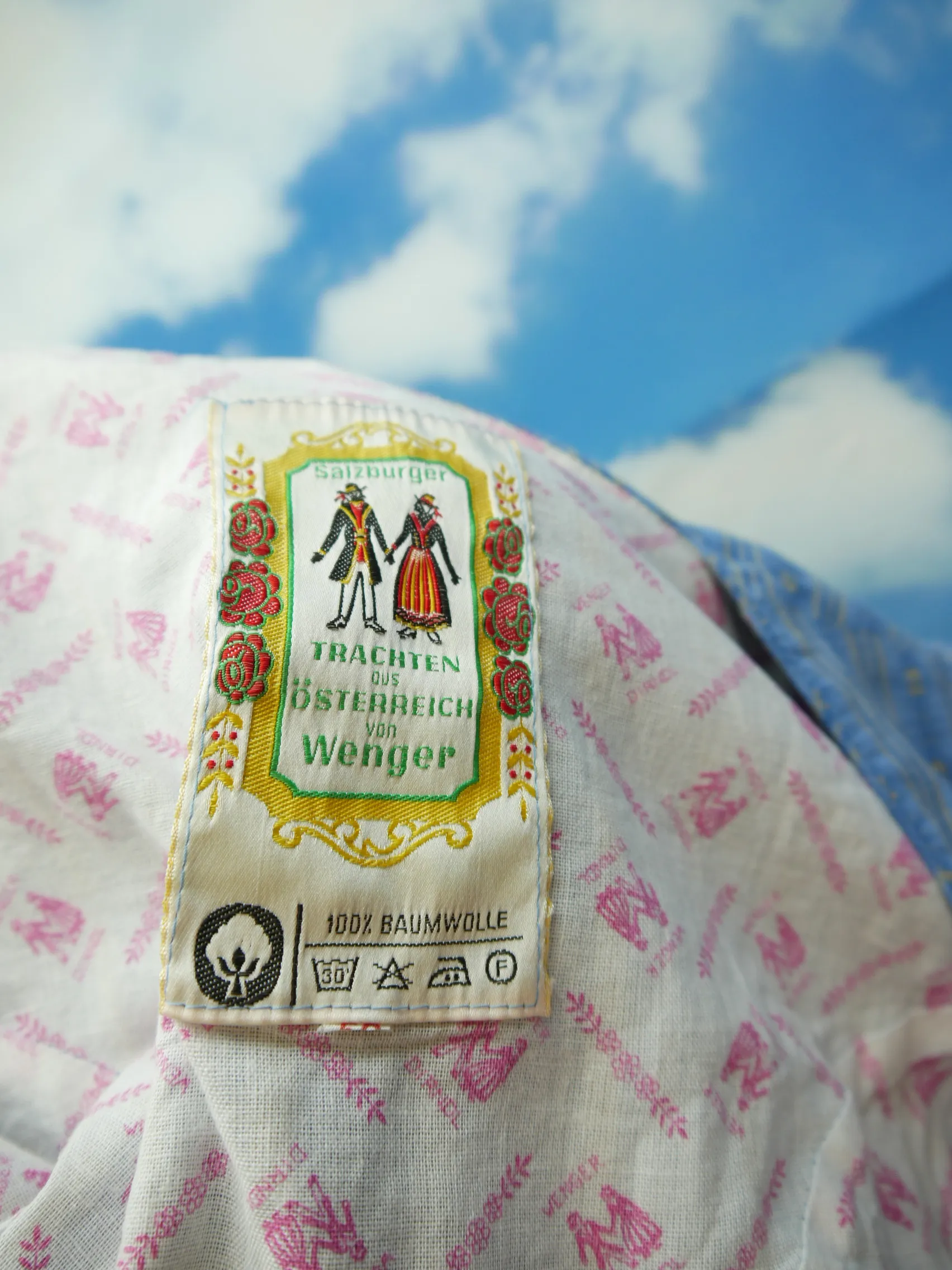 Wenger Trachten Baumwolle blau Blumenwebmuster Dirndl mit Schürze Gr.50